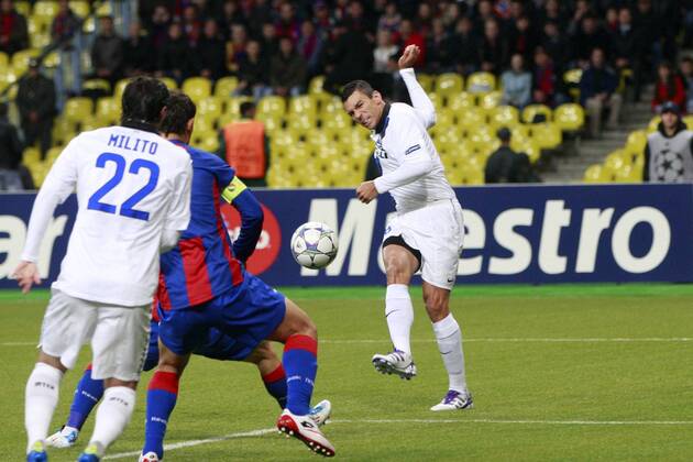 Lucio Inter Goal Celebration UEFA Champions League 2011 2012 CSKA Moscow vs Inter Milan