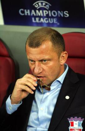 27.09.2011 Bucharest(Romania) FC Otelul Galati-SL Benfica Champions League Group C men s football Dorinel Munteanu FC Otelul Galati coach :