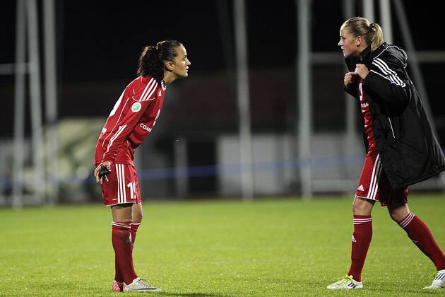 Stabaek FK - 1. FFC Frankfurt, Fatmire Bajramaj argues with Ana-Maria Crnogorevic after the game 