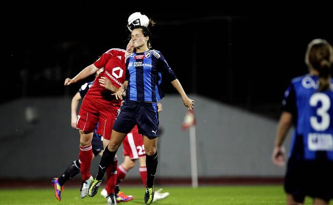 Stabaek FK - 1. FFC Frankfurt, Cathrine Dekkerhus, Melanie Behringer 