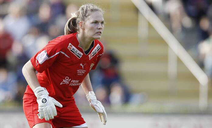 Fussball, UEFA Women s Champions League, Sechzehntelfinale, Rückspiel, 1. FFC Frankfurt (GER) vs. Stabaek FK Fotball (NOR), Ingrid Hjelmseth (Stabaek FK Fotball)