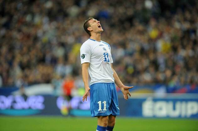 France Bosnia Herzegovina - Qualifications Euro 2012 - 11.10.2011 Edin Dzeko (Bosnia) France Bosnia Herzegovina - Qualifications Euro 2012 - 11.10.2011 NLeGouic 