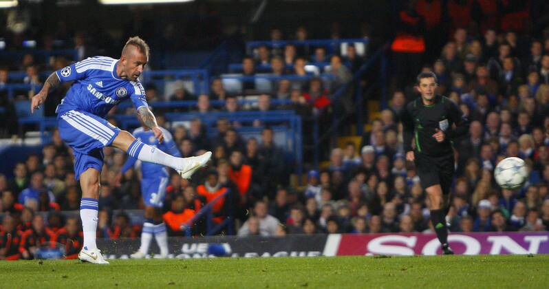 Raul Meireles of Chelsea scores his side s first goal during the Champions League match between Chelsea FC London - KRC Genk 2011 EDITORIAL USE ONLY. No use with unauthorised audio, video, data, fixture lists, club league logos or live services. Online in-match use limited to 120 images, no video emulation. No use in betting, games or single club league player publications.