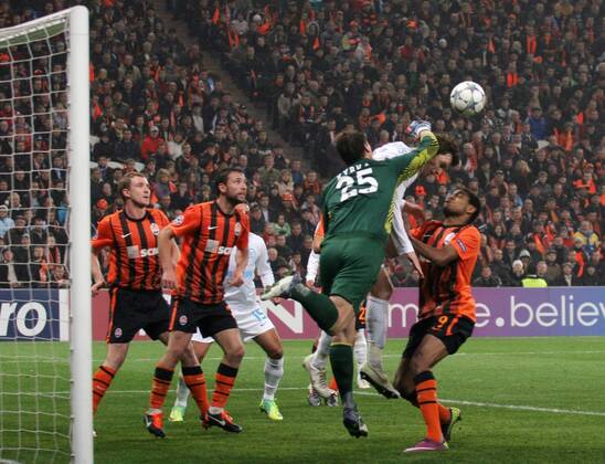 ITAR-TASS: DONETSK, UKRAINE. OCTOBER 20, 2011. Shakhtarâ€™s Tomas Hubschman, Rat Razvan (L-R), Luiz Adriano (R), and goalkeeper Oleksandr Rybka (2nd R) seen in a UEFA Champions League Group G match against Zenit St. Petersburg at Donbass Arena Stadium. The game ended in a 2:2 draw.  RE0F0637