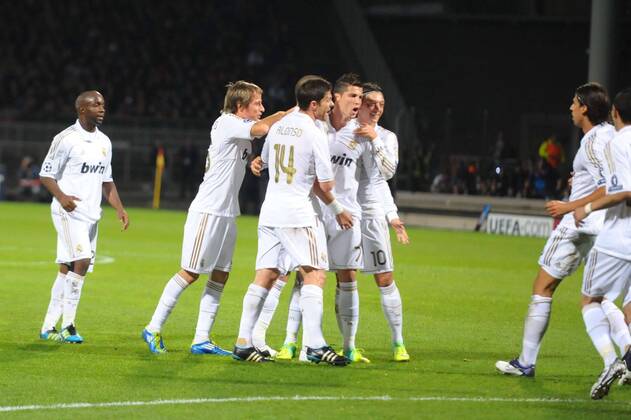 Lassana Diarra, Fabio Coentrao, Xabi Alonso, Cristiano Ronaldo and Mesut Özil - Olympique Lyon vs. Real Madrid - Champions League - 02.11.2011 - 