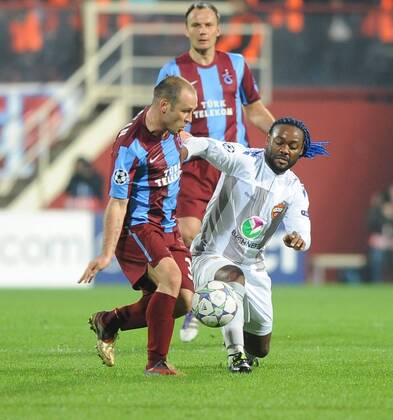 UEFA Champions League Group B soccer match between Trabzonspor and CSKA Moscow at Avni Aker stadium in Trabzon,Turkey, November 02, 2011. Pictured: Vagner Love of CSKA Moscow and Serkan Balci (L) of Trabzonspor. 