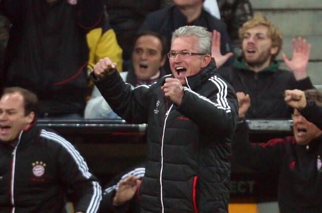 Trainer Cheftrainer Jupp HEYNCKES (FCB) Jubel beim 1-0 ,Freude, Emotionen, Feiern, Lachen, jubelt, freuen FC BAYERN MÜNCHEN - SSC NEAPEL Fussball UEFA Champions League, Gruppenphase, München, 02.11.2011 CL Saison 201 2012, FCB, NAPOLI