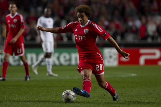 02.11.2011. Lissabon - UEFA Champions League - Benfica Lissabon vs. FC Basel - Axel Witsel - FC Basel Midfielder xPedroxNunesx  ActionPlus11218197 Content restricted for UK based newspaper