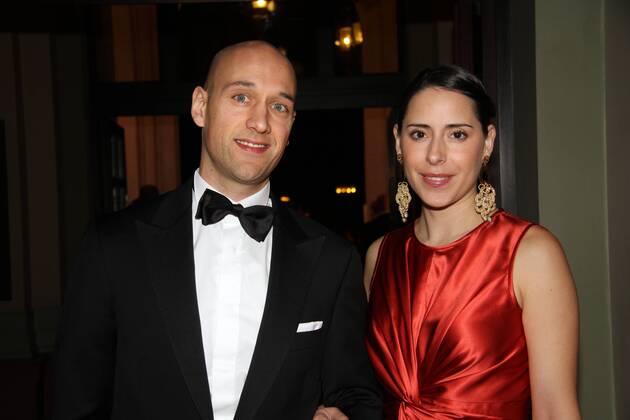 05.11.2011 - 30. Sportpresseball, Alte Oper Frankfurt. Pascal Roller und seine Freundin Maria o0 Basketball