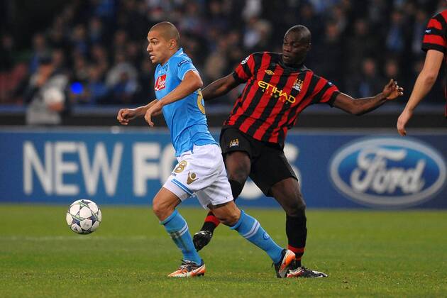 Gokhan INLER - Napoli, Mario BALOTELLI - Manchester Napoli 22 11 2011 Stadio San Paolo Football Champions League 2011 2012, SSC Napoli vs Manchester City - andreaxstaccioli