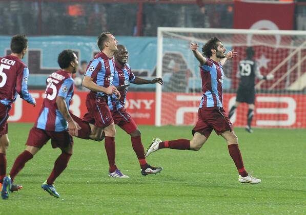 UEFA Champions League Group B soccer match between Trabzonspor AS and Inter Milan at Avni Aker stadium in Trabzon, Turkey, 22.11.2011. Pictured: Didier Zokora, Arkadiusz Glowacki and Halil Altintop of Trabzonspor. 