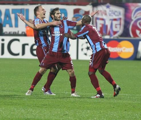 UEFA Champions League Group B soccer match between Trabzonspor AS and Inter Milan at Avni Aker stadium in Trabzon, Turkey, 22.11.2011. Pictured: Didier Zokora, Arkadiusz Glowacki and Halil Altintop of Trabzonspor. 
