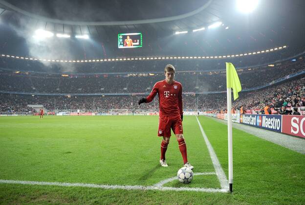 FUSSBALL CHAMPIONS LEAGUE SAISON 2011 2012 22.11.2011 FC Bayern München - FC Villarreal, Toni Kroos (FC Bayern Muenchen) o0 totale Sportstätte Stadion Allianz Arena