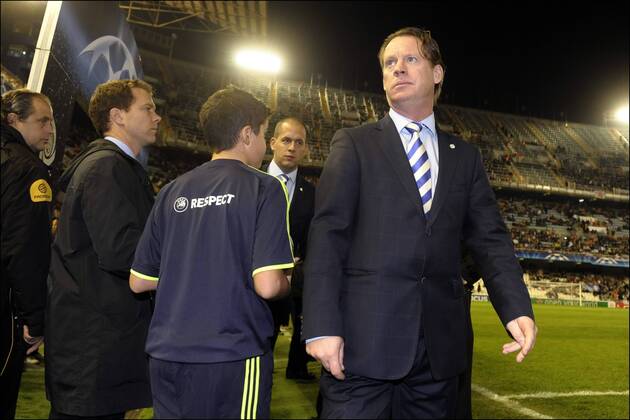 KRC Genk s coach Frank Mario Been Football: Valencia CF - KRC Genk (RC) - Champions League - 23.11.2011 - xPhotoNewsx 
