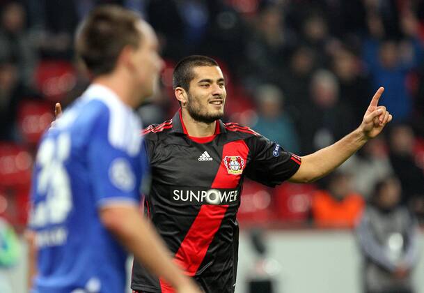 23.11.2011, Fussball Champions-League 2011 2012, Vorrunde Gruppe E , Bayer 04 Leverkusen - FC Chelsea , in der Bay-Arena Leverkusen. Jubel Leverkusen zum Tor zum 1:1 , Torschütze Eren Derdiyok (Leverkusen)