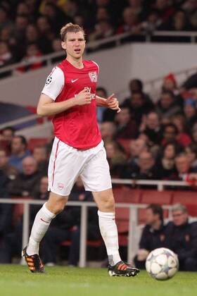 Per MERTESACKER (Arsenal London 4) Champions League, Herren, Männer, Saison 2011-2012, Spiel 5, Gruppenphase, 23.11.2011, Arsenal London - Borussia Dortmund