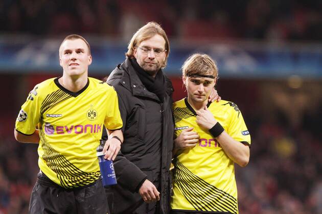 Jürgen KLOPP (Trainer BVB - Borussia Dortmund) tröstet Kevin GROSSKREUTZ (BVB - Borussia Dortmund 19) und Marcel SCHMELZER (BVB - Borussia Dortmund 29) Champions League, Herren, Männer, Saison 2011-2012, Spiel 5, Gruppenphase, 23.11.2011, Arsenal London - Borussia Dortmund