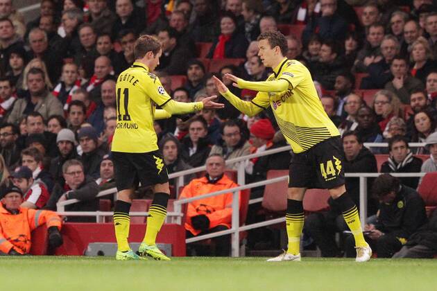 Auswechslung Mario GOETZE (BVB - Borussia Dortmund 11) wird durch Ivan PERISIC (BVB - Borussia Dortmund 44) ersetzt Champions League, Herren, Männer, Saison 2011-2012, Spiel 5, Gruppenphase, 23.11.2011, Arsenal London - Borussia Dortmund