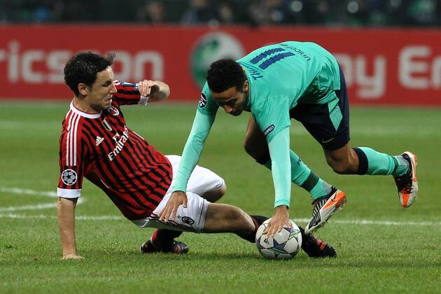 Mark VAN BOMMEL Milan, THIAGO ALCANTARA Barcelona - Milan, 23 11 2011 - Champions League 2011 2012 - AC Milan vs FC Barcelona - andreaxstaccioli