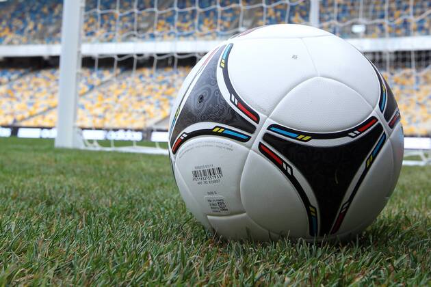 Präsentation des offiziellen EM Spielballs Adidas Tango 12 in Kiew EURO 2012 Polen Ukraine TANGO 12 20111202CSLG0121