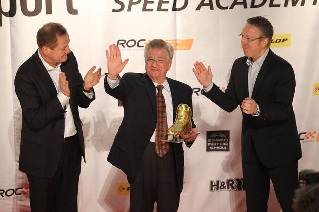 Ehrenpreis für das Lebenswerk geht an Hans HERRMANN 02.12.2011, Auto Bild Motorsport Award 2012 und ROC Talk