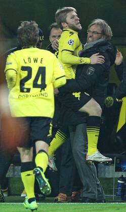 06.12.2011, Fussball UEFA-Champions League 2011 2012, Vorrunde, 6.Spieltag, Borussia Dortmund - Olympique Marseille, im Signal-Iduna-Park Dortmund. Jubel BVB zum Tor zum 1:0 , v.l. Torschütze Jakub Kuba Blaszczykowski (Dortmund) , Trainer Jürgen Klopp (Dortmund)