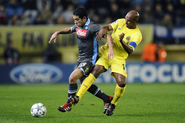 FC Villarreal - SSC Neapel, Walter Gargano-Marcos Senna 