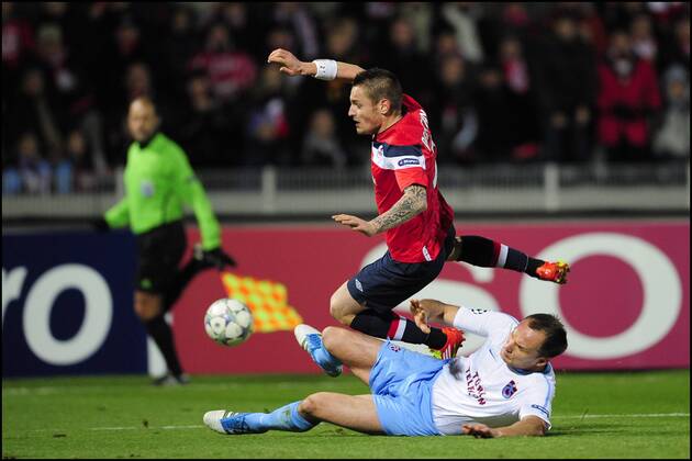 Marhieu Debuchy (lille) Giray kacar (trabz), OSC Lille - Trabzonspor - xJBAutissierx 