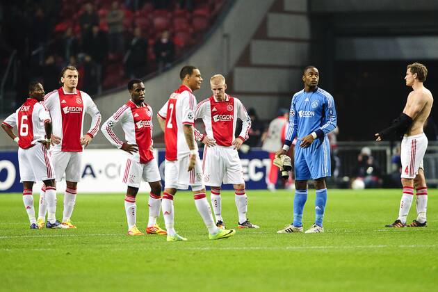 Eyong Enoh of Ajax (L) Dmiry Bulykin of Ajax,Vurnon Anita of Ajax,Gregory van der Wiel of Ajax,Davy Klaassen of Ajax,goalkeeper Kenneth Vermeer of Ajax,Jan Vertonghen of Ajax Ajax v Real Madrid UEFA Champions League 2011 2012 xVIxJackxJacobsxIVx 480391