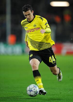 FUSSBALL CHAMPIONS LEAGUE SAISON 2011 2012 Borussia Dortmund - Olympique Marseille 06.12.2011 Ivan Perisic (Borussia Dortmund) Einzelaktion am Ball