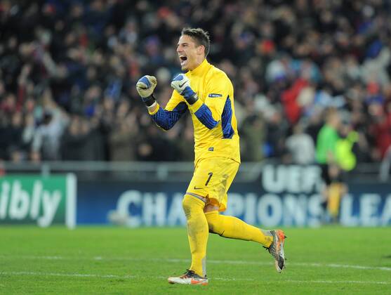 FUSSBALL CHAMPIONS LEAGUE SAISON 2011 2012 23.11.2011 FC Basel - Manchester United JUBEL Basel; Torwart Yann Sommer 