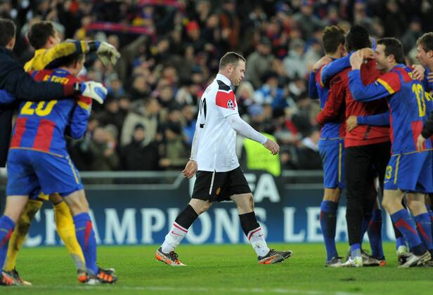 FUSSBALL CHAMPIONS LEAGUE SAISON 2011 2012 23.11.2011 FC Basel - Manchester United ABGANG ManU; Wayne Rooney enttäuscht 