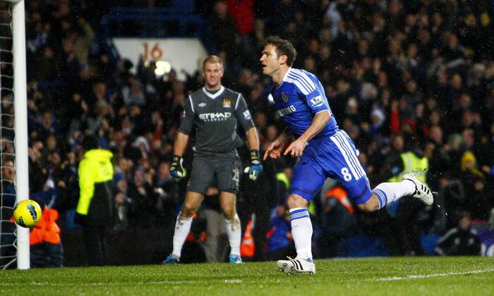 Frank Lampard of Chelsea celebrates scoring his side s second goal during the Premier League match between Chelsea FC London and Manchester City at Stamford Bridge, London, England, on December 12, 2011 EDITORIAL USE ONLY. No use with unauthorised audio, video, data, fixture lists, club league logos or live services. Online in-match use limited to 120 images, no video emulation. No use in betting, games or single club league player publications.
