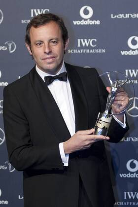 06.02.2012 London, England. Sandro Rosell President of FC Barcelona with the trophy for the Laureus team of the years award, at the Laureus Sports Awards in The Queen Elizabeth Conference Centre London xMitchellxGunnx  ActionPlus11241986