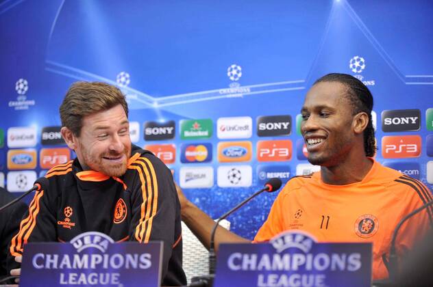Napoli 20 02 2012 - Champions League 2011 2012 - FC Chelsea London - Andre Villas Boas con Didier Drogba xHOCHxZWEIx xItalyxPhotoxPressx 