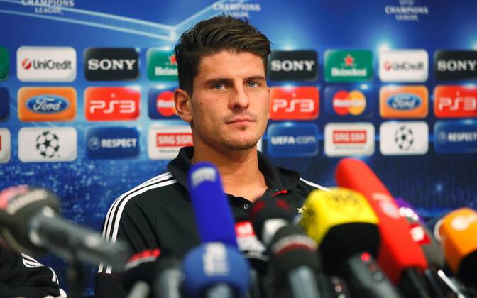 21.02.2012 Basel Schweiz , UEFA Champions League Pressekonferenz FC Bayern München Im Bild ; Mario Gomez (FC Bayern München) 