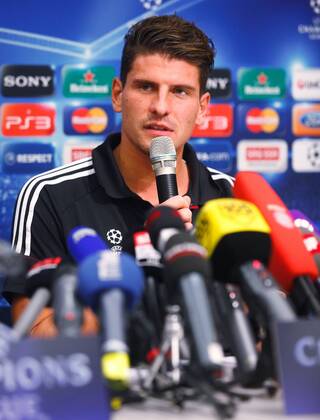 21.02.2012 Basel Schweiz , UEFA Champions League Pressekonferenz FC Bayern München Im Bild ; Mario Gomez (FC Bayern München) 