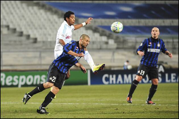 Brandao (OM) Walter Samuel (Inter Milan) Foot: OM Olympique Marseille vs. Inter Mailand - 22.02.2012 - Champions League JBAutissier PanoramiC 