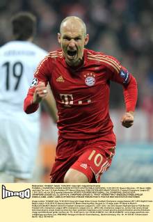 FUSSBALL CHAMPIONS LEAGUE SAISON 2011 2012 ACHTELFINALE RÜCKSPIEL 13.03.2012 FC Bayern München - FC Basel JUBEL nach dem Tor zum 1:0 Arjen Robben (FC Bayern München) 