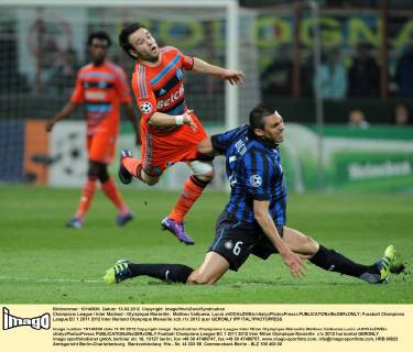 Champions League Inter Mailand - Olympique Marseille: Mathieu Valbuena, Lucio xHOCHxZWEIx xItalyxPhotoxPressx 