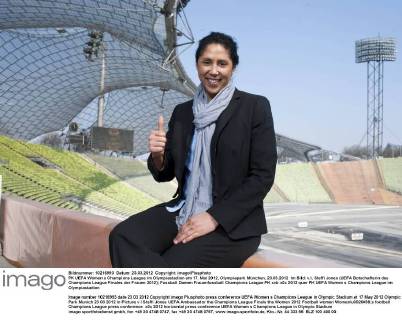 PK UEFA Women s Champions League im Olympiastadion am 17. Mai 2012, Olympiapark München, 23.03.2012 Im Bild: v.l. Steffi Jones (UEFA Botschafterin des Champions League Finales der Frauen 2012)