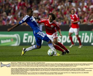 27 March 2012 - Lisbon, Portugal - Salomon Kalou Chelsea FC Forward (L) and Pablo Aimar SL Benfica Midfielder (R) during the match between Portugal SL Bebfica and England Chelsea FC for the first leg of the Quarter-finals, of the Uefa Champions League at Luz Stadium, in Lisbon. 