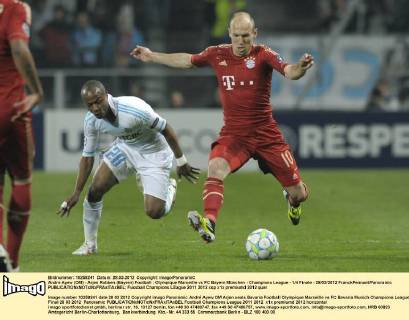 Andre Ayew (OM) - Arjen Robben (Bayern) Football : Olympique Marseille vs FC Bayern München - Champions League - 1 4 Finale - 28 03 2012 FranckPennant Panoramic 