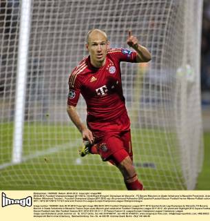 28.03.2012, Fussball Championsleague 2011 2012, Viertelfinale Hinspiel, Olympique de Marseille - FC Bayern München im Stade Velodrome in Marseille Frankreich. Arjen Robben (München) Torjubel.