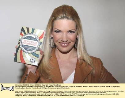 Sportmoderatorin Jessica Kastrop präsentiert ihr Buch Liebe in Zeiten der Champions League im Hotel East, Hamburg Jessica Kastrop