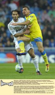 04.04.2012, Madrid - UEFA Champions League 2011 2012 - Viertelfinale - Rückspiel - Real Madrid vs Apoel Nicosia - Hamit Altintop gegen Costas Charalambides - 