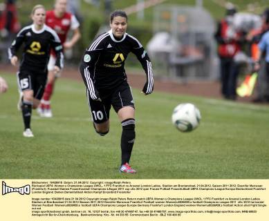 Rückspiel UEFA Women s Champions League UWCL, 1 FFC Frankfurt vs Arsenal London Ladies, Stadion am Brentanobad, 21.04.2012, Saison 2011 2012: Dzenifer Marozsan (Frankfurt)