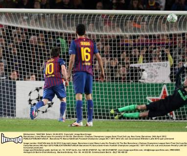 Barcelonas Lionel Messi sees his penalty hit the bar..Barcelona v Chelsea, Champions League Semi Final 2nd Leg, Nou Camp, Barcelona. 24th April 2012. EDITORIAL USE ONLY. No use with unauthorised audio, video, data, fixture lists, club league logos or live services. Online in-match use limited to 120 images, no video emulation. No use in betting, games or single club league player publications.