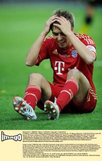 FUSSBALL DFB POKAL FINALE SAISON 2011 2012 Borussia Dortmund - FC Bayern München 12.05.2012 Philipp Lahm (FC Bayern München) enttäuscht 