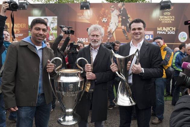 Eröffnung des Champions Park im Olympiapark. München 16.05.2012 Im Bild: v.links Giovane Elber, Paul Breitner und Willy Sagnol